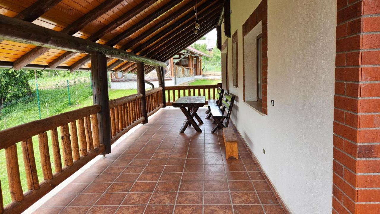 Pensiunea Tesoro Corbeni Exterior photo